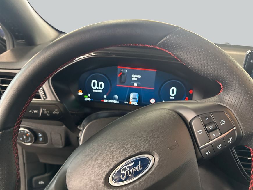 Ford Focus Turnier 1.0 EcoBoost Hybrid Aut. ST-LINE X