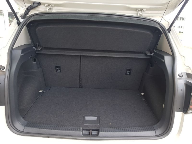 Volkswagen T-Cross Style - Samsaru's Car Outlet
