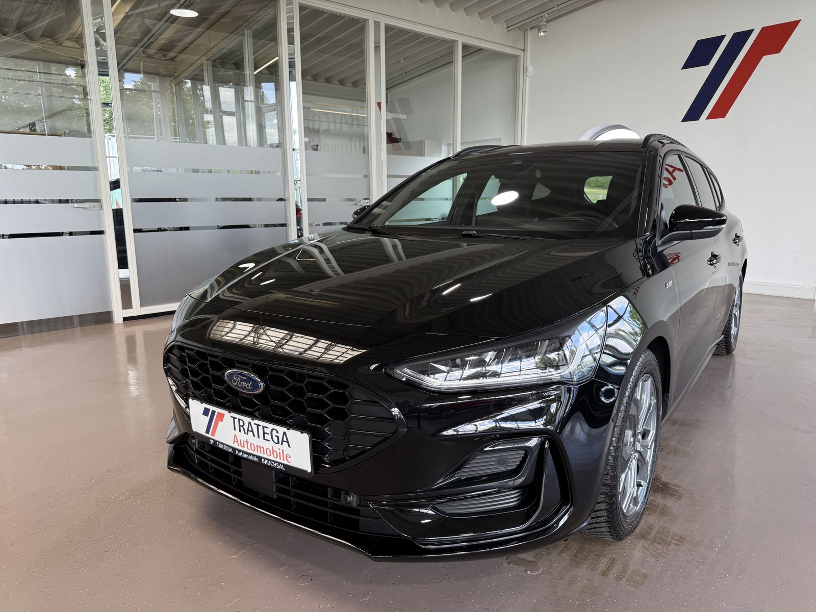 Ford Focus Turnier ST-Line X ACC AHK GJR Head Up LHZ