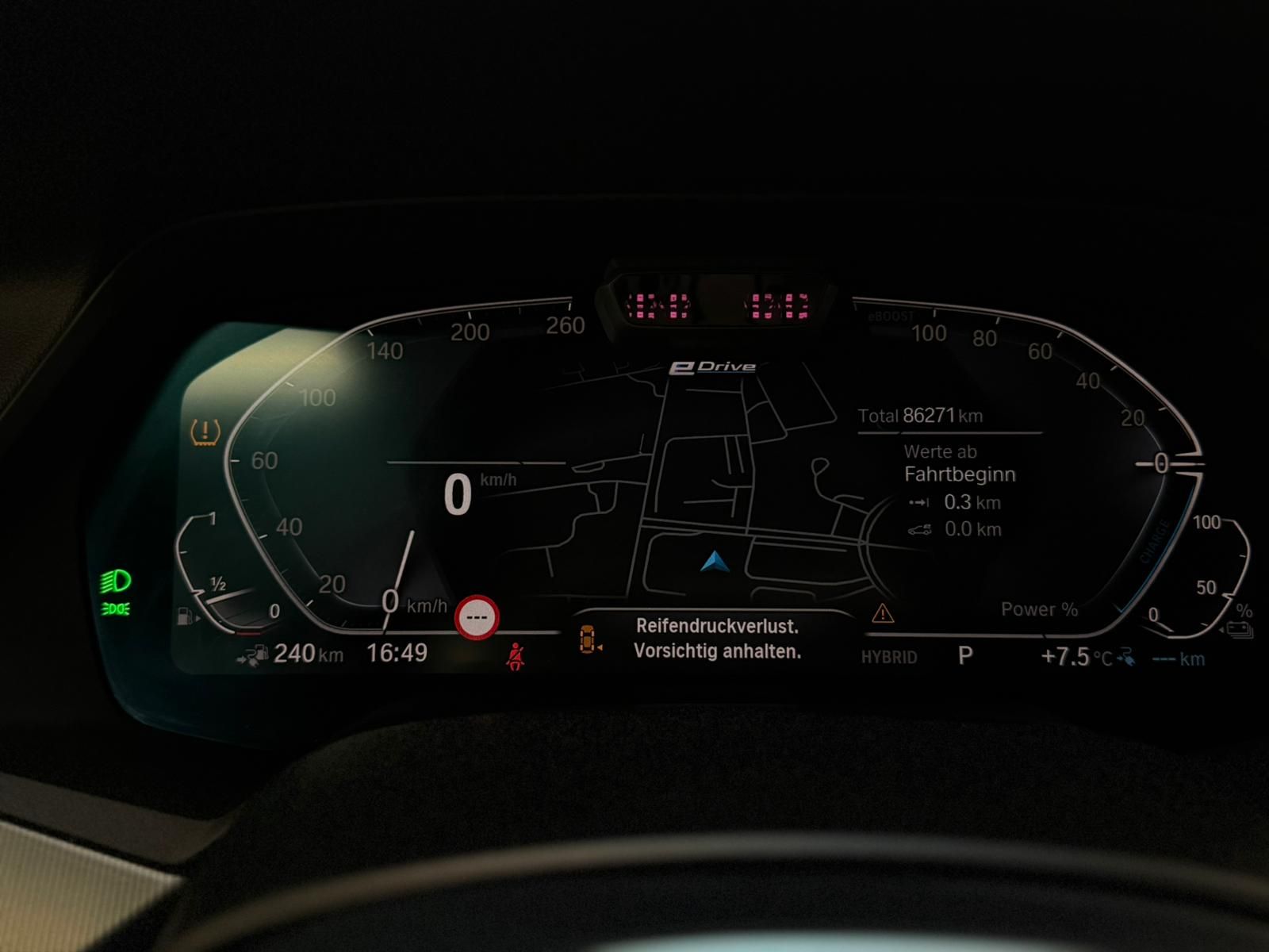 BMW X5 xDrive45e M Sport  AHK|Navi|LED