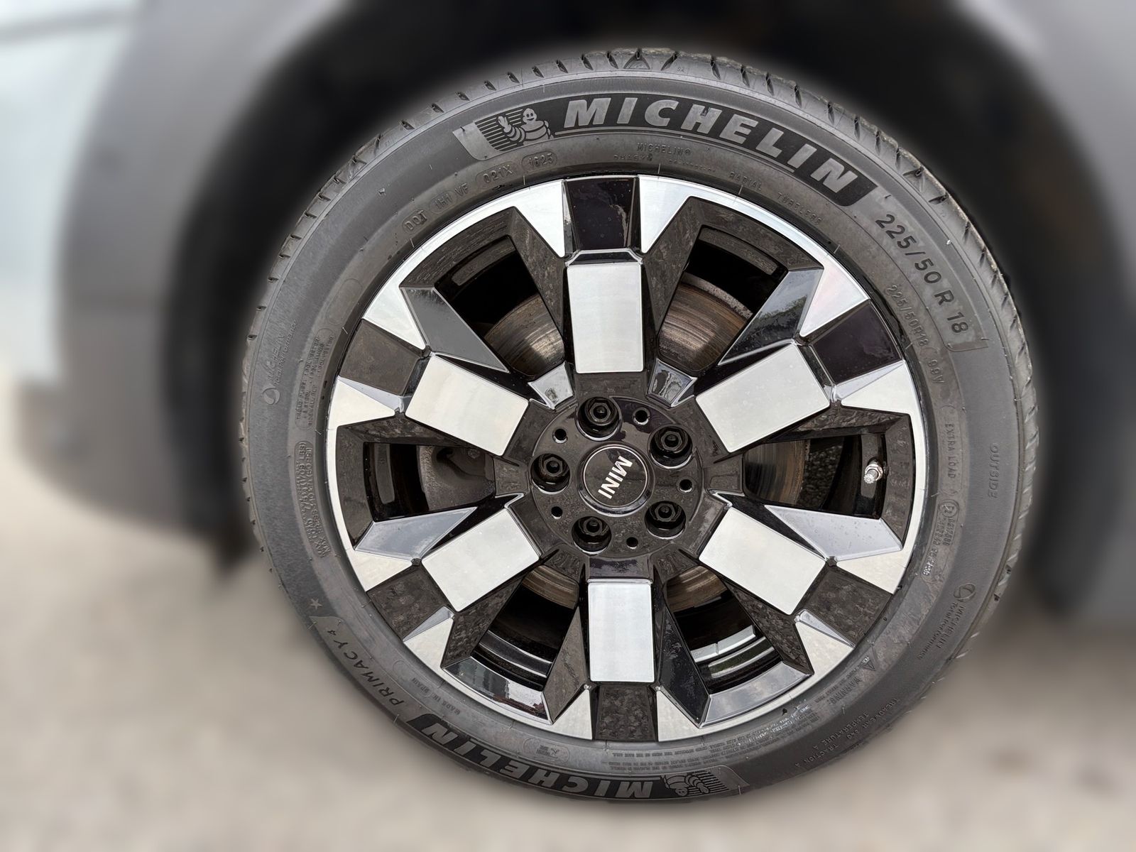MINI Cooper SE Countryman All4 - Samsaru's Car Outlet