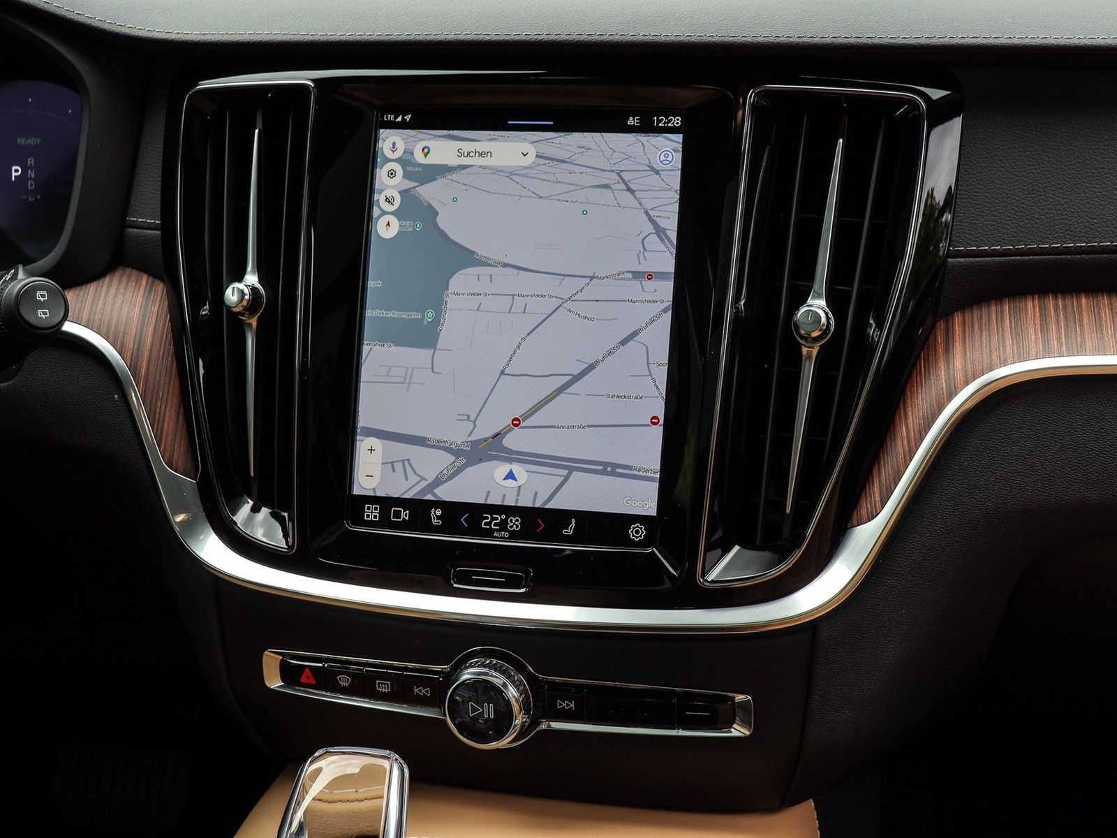 Volvo V60 T6 Recharge AWD Ultra Dark NP:80.480,-/MASSA