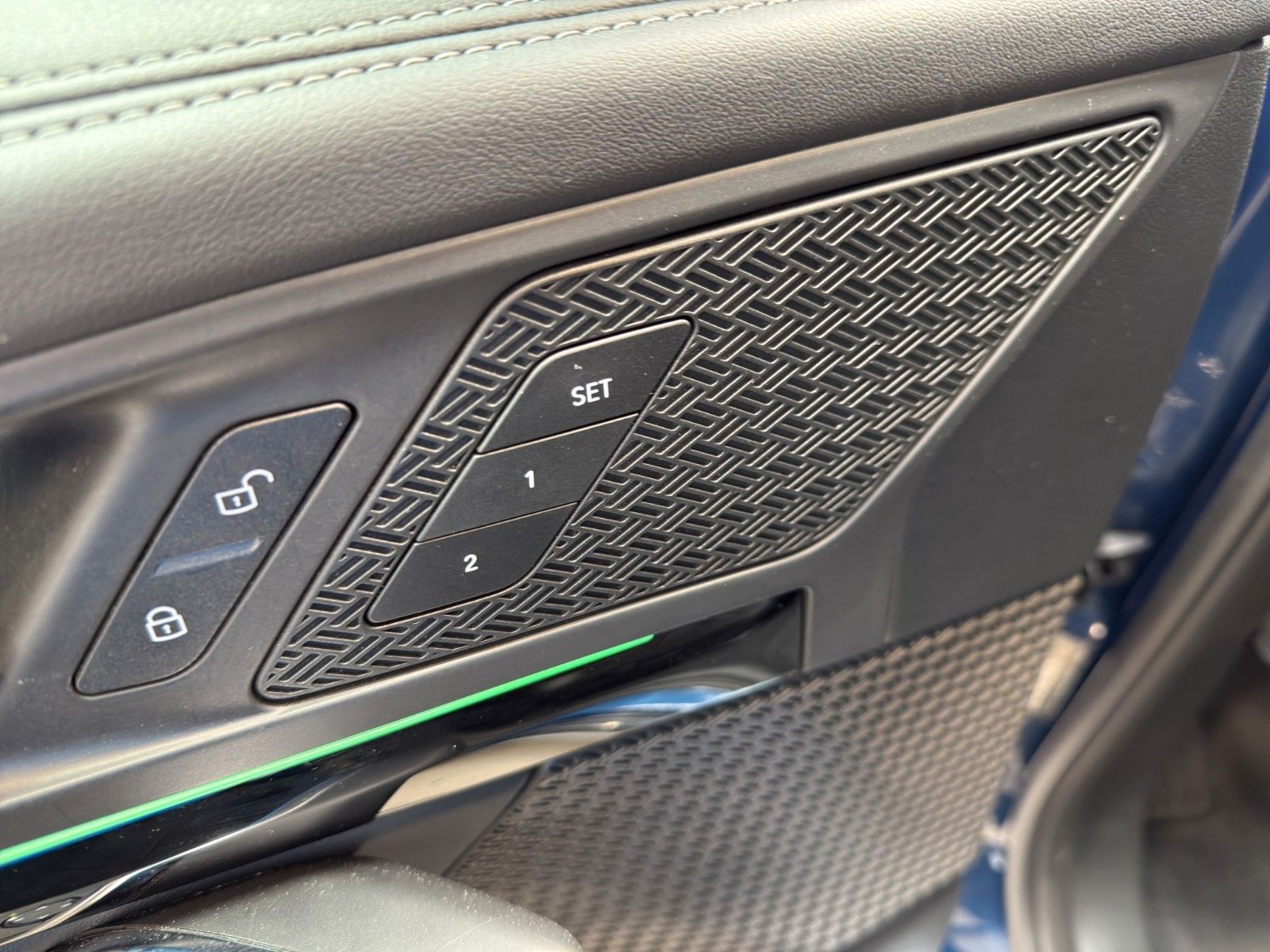 BMW X1 23d xDrive xLine - Samsaru's Car Outlet