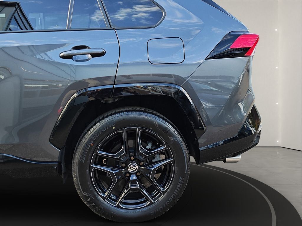 Toyota RAV 4 Plug-in-Hybrid GR SPORT 15 J. Garantie