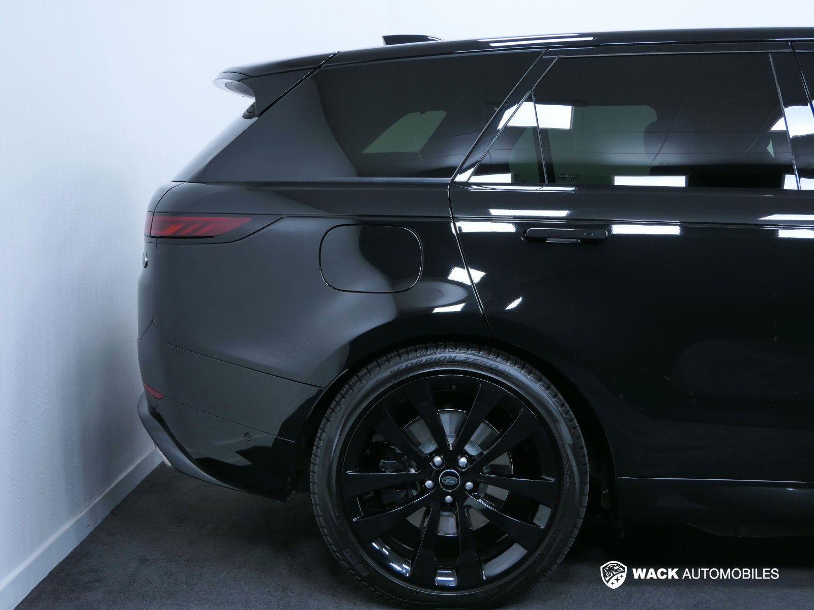 Range Rover Sport First Edition Hybrid - Samsaru's Car Outlet