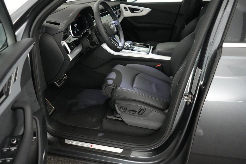 Audi Q7 55 TFSI qu. tiptronic S line Matrix B&O AHK