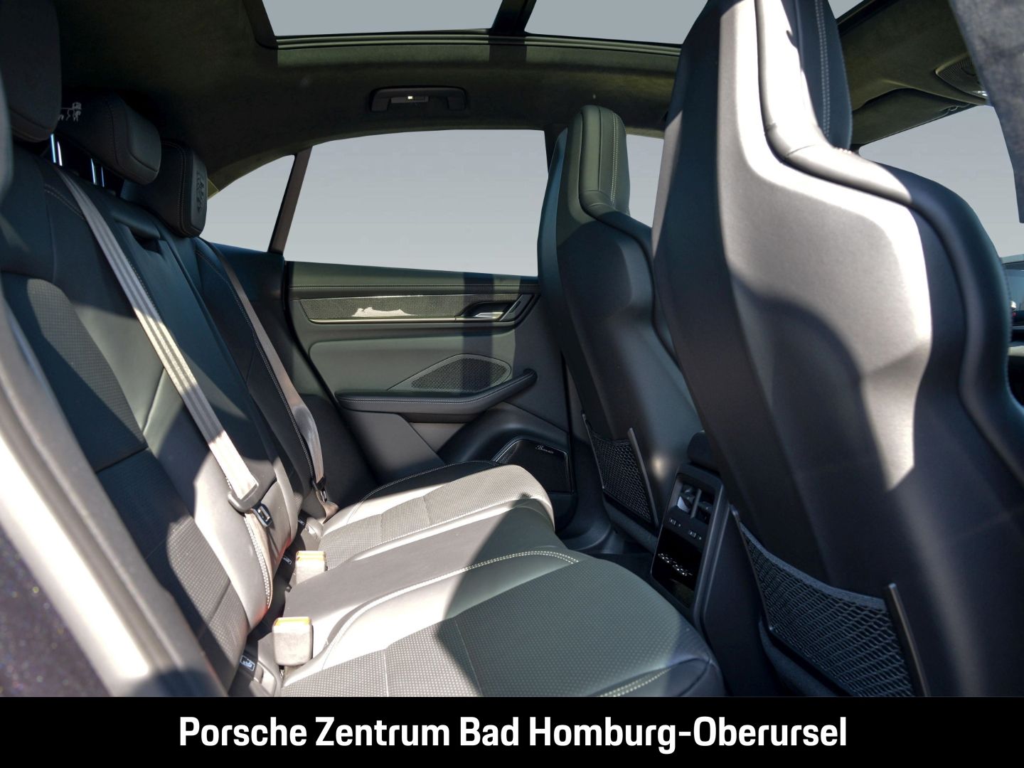 Porsche Macan Turbo Burmester Panoramadach Surround-View