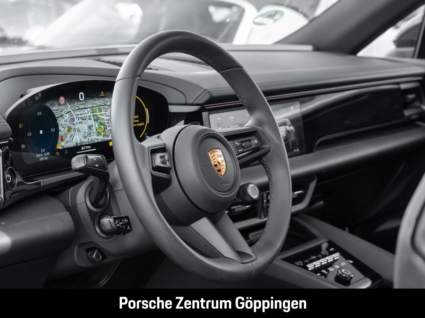 Porsche Macan 4 BOSE InnoDrive LED-Matrix Panoramadach