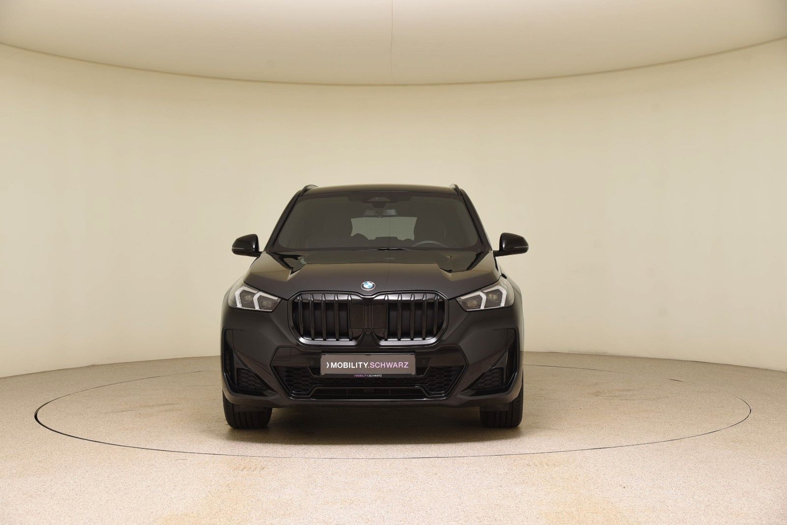 BMW X1 xDrive23d M Sportpaket - Samsaru's Car Outlet