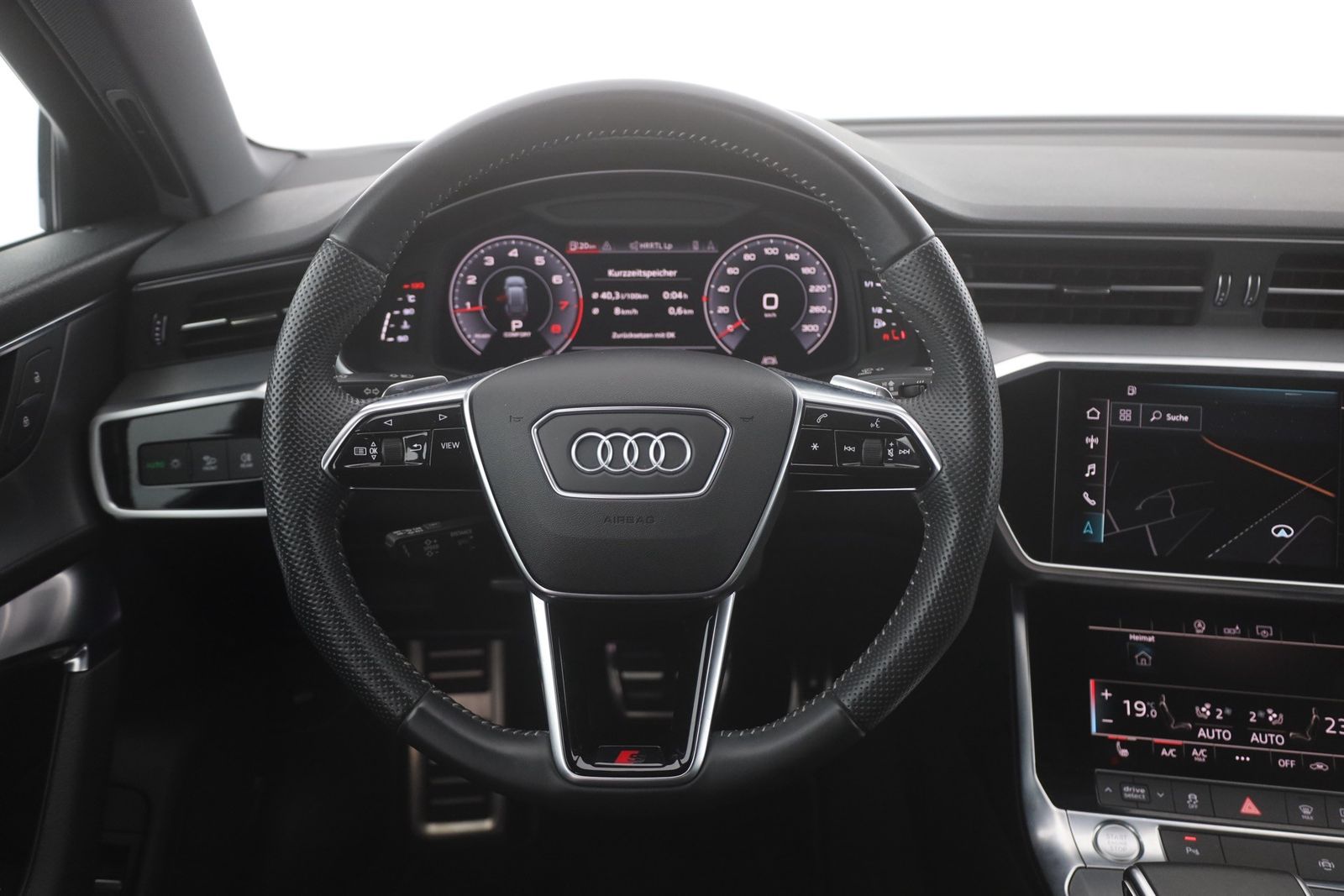 Audi A6 Avant 45 TFSI S-line - Samsaru's Car Outlet