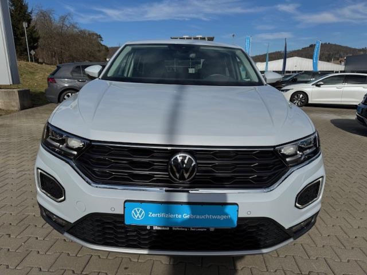 Volkswagen T-Roc Active 1.0 l TSI - Samsaru's Car Outlet