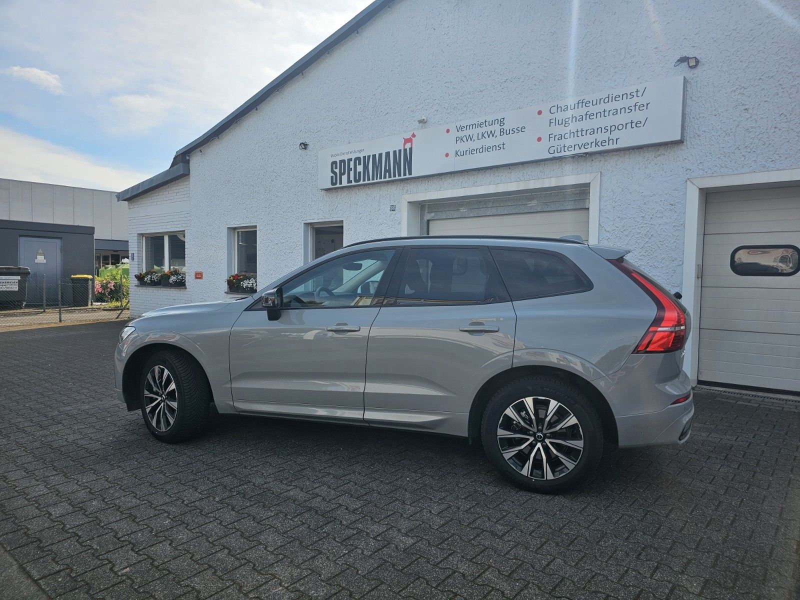 Volvo XC60 B4 Diesel Allrad Mild-Hybrid - Samsaru's Car Outlet