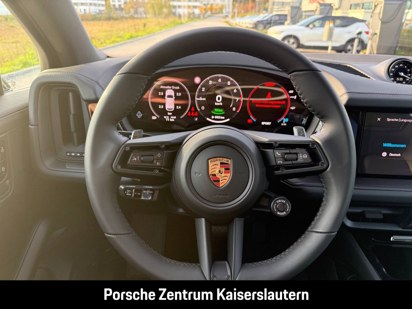 Porsche Cayenne E-Hybrid Black Edition HA-Lenkung 21-Zol