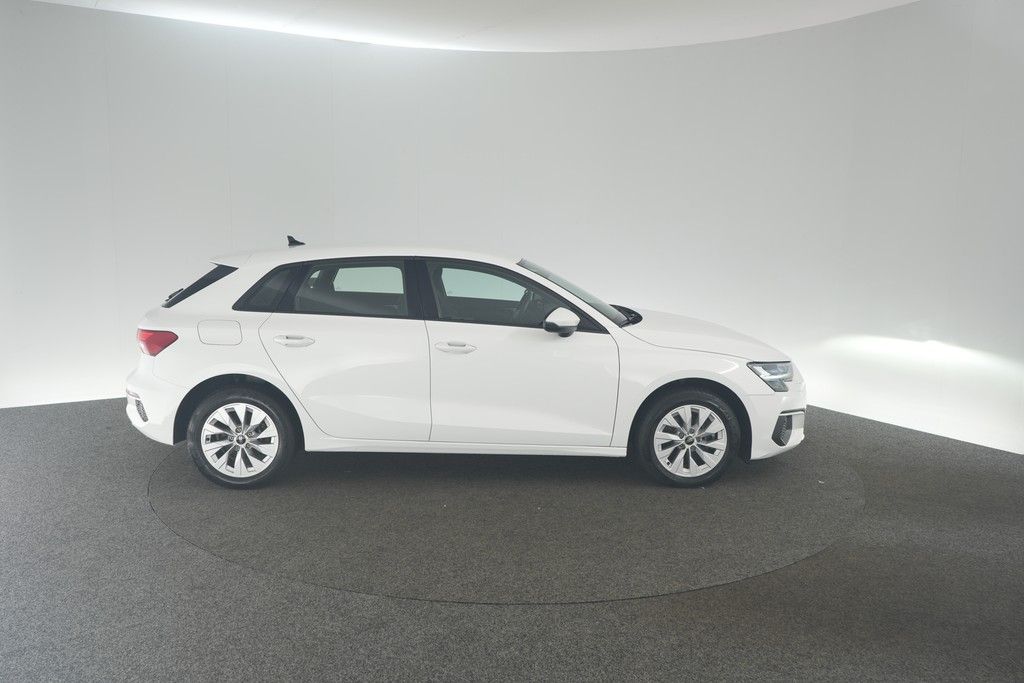 Audi A3 Sportback 40 TFSIe S tronic LED ACC Navi