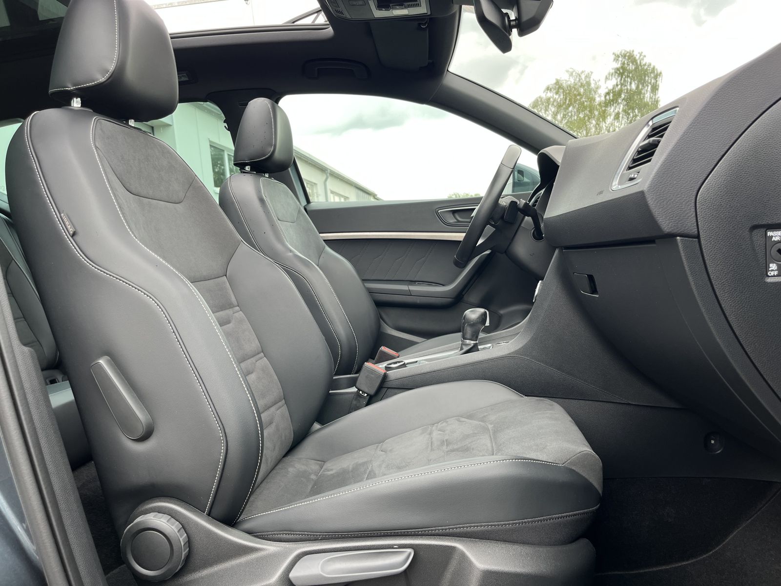 Seat Ateca 1.5 TSI DSG Xperience AHK PANO Navi 360RFK