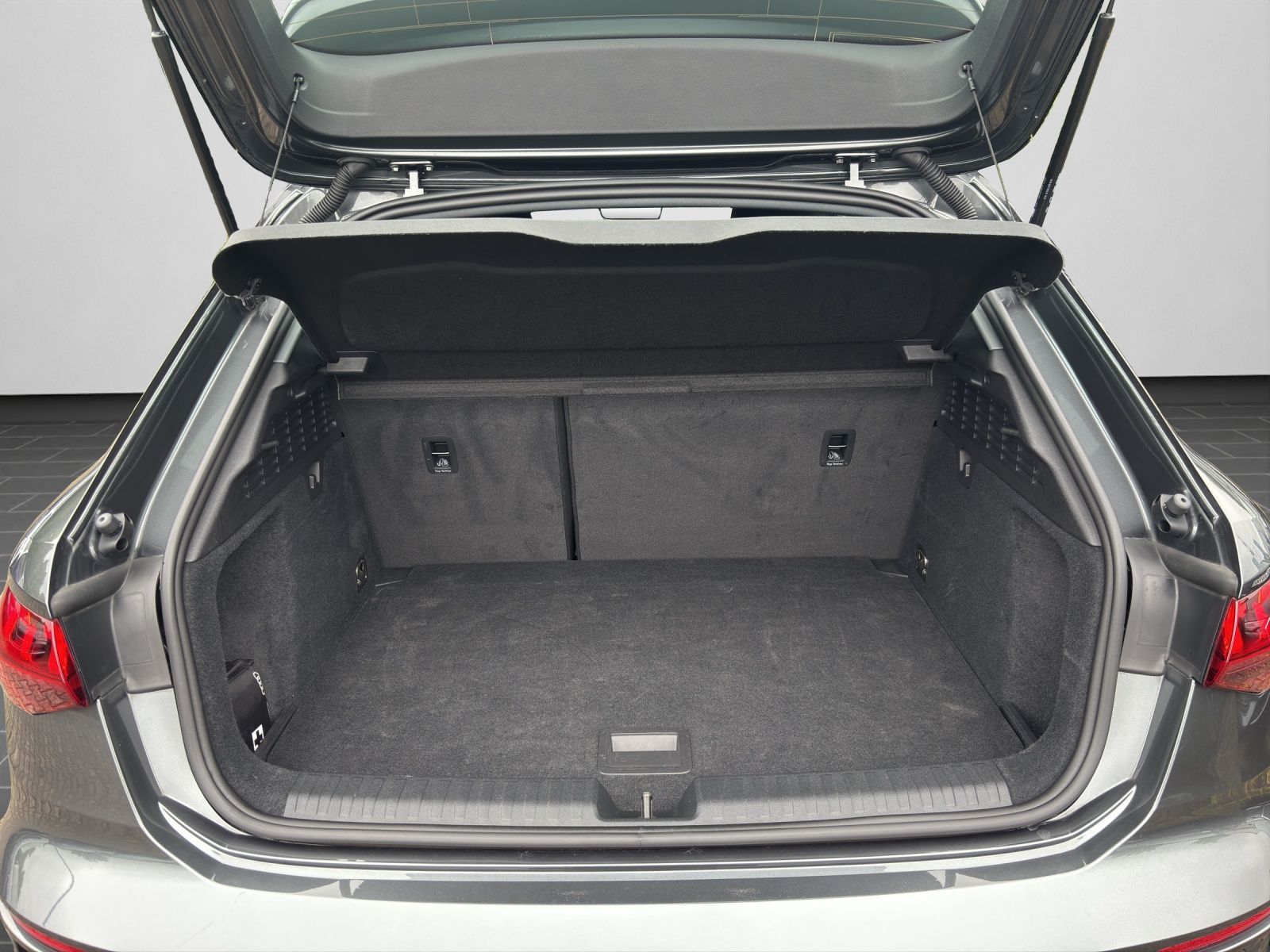 Audi A3 Sportback 35 TFSI S Line LED, SHZ, GRA