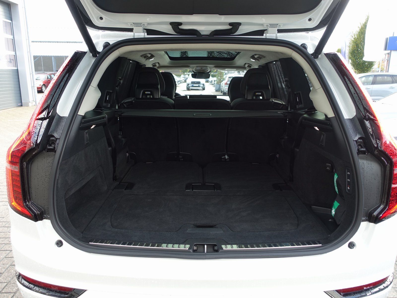 Volvo XC90 Ultra Dark T8 AWD Plug-in Hybrid/AHK/B&W