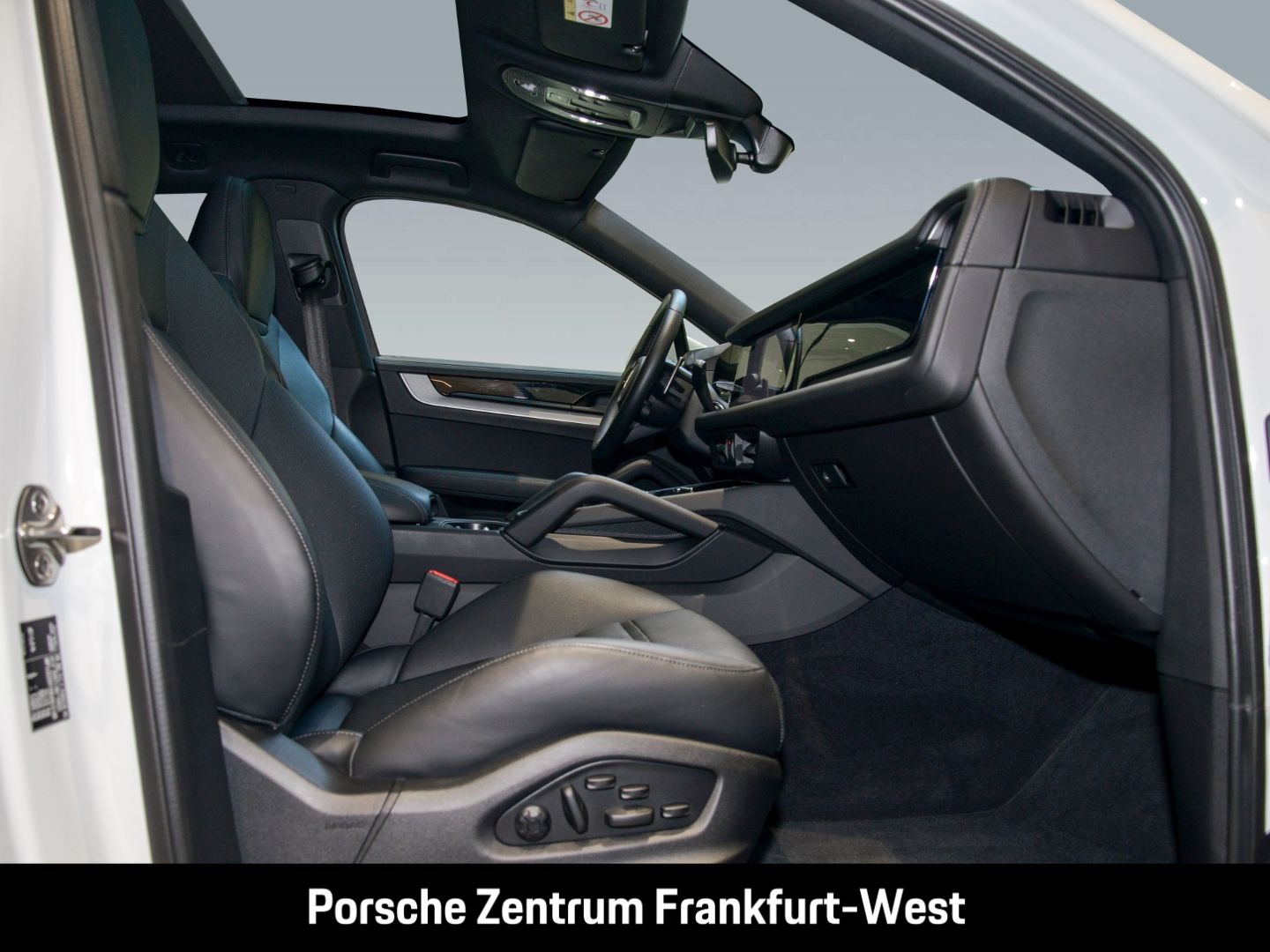 Porsche Cayenne E-Hybrid Coupe LED-Matrix InnoDrive
