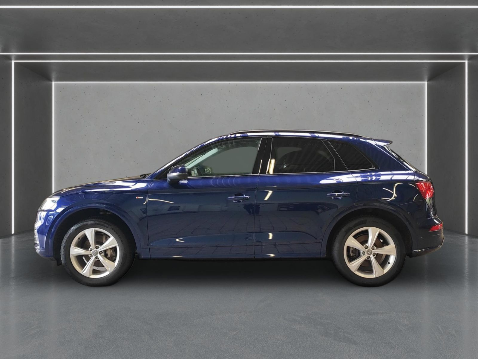Audi Q5 35 TDI quattro S line S tronic - Samsaru's Car Outlet