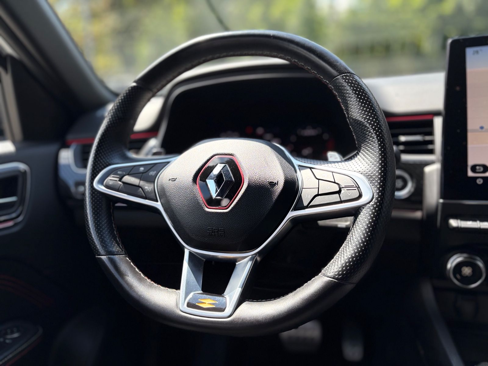 Renault ARKANA RS-LINE - Samsaru's Car Outlet