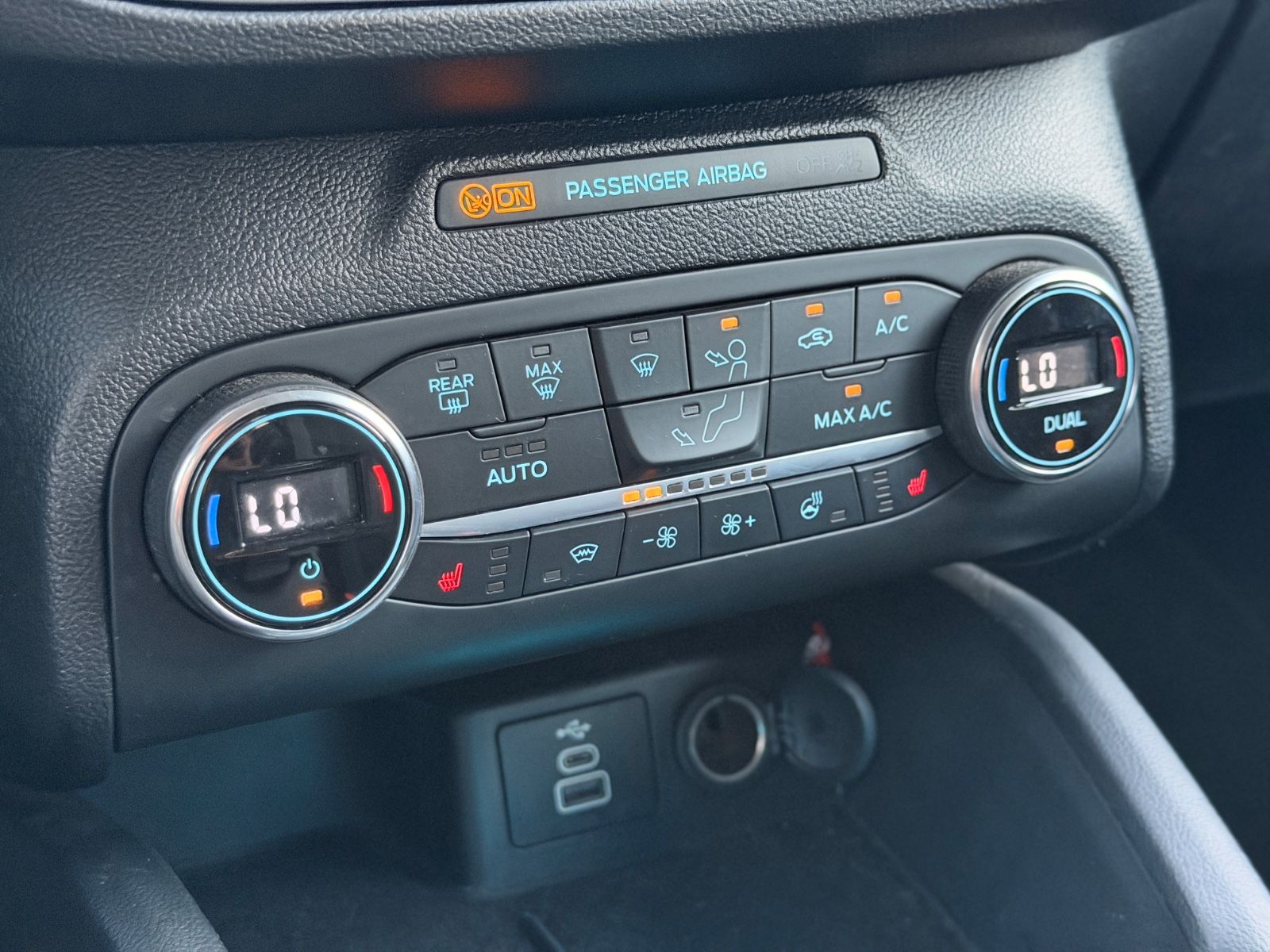 Ford Focus Turnier Cool & Connect