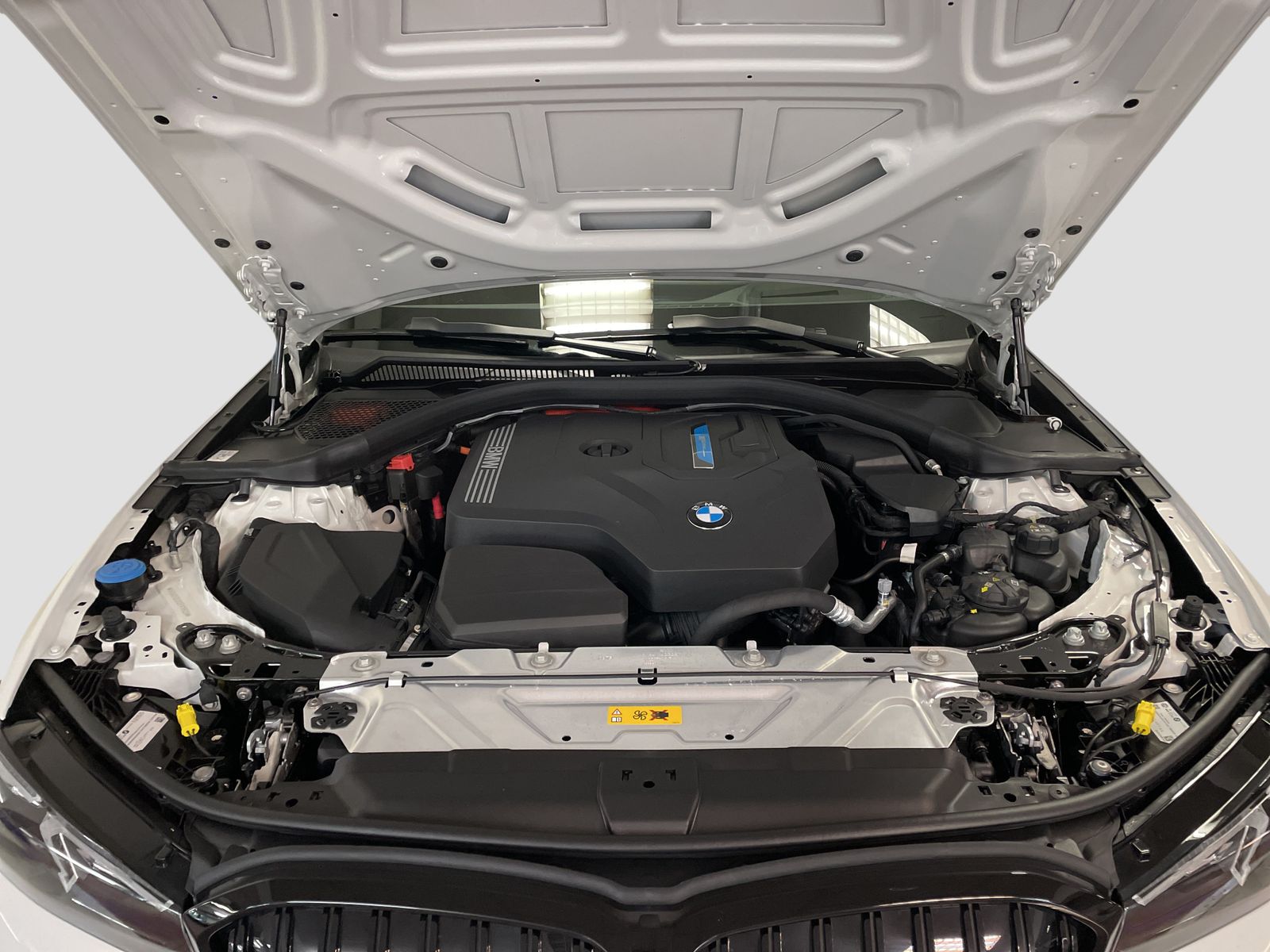 BMW 330e xDrive Touring M Sport AHK Harman/K Kamera