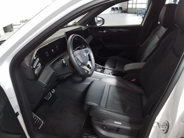 Volkswagen Tiguan R-Line 1.5 TSI eHybrid IQ.LIGHT*AHK*20"