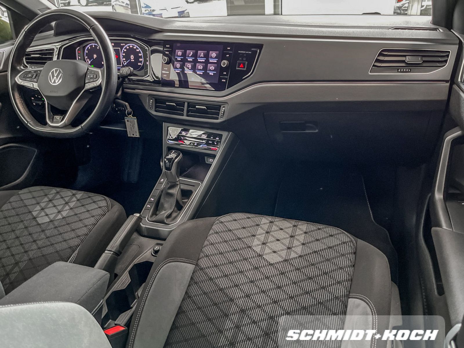 Volkswagen Taigo 1.5 TSI R-Line DSG - Samsaru's Car Outlet