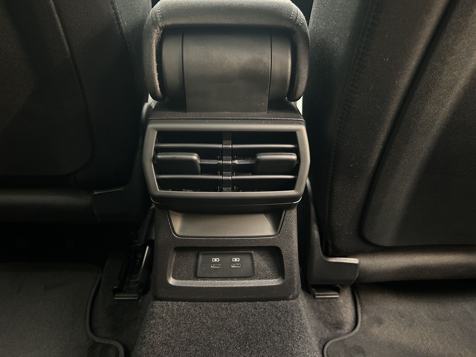 Audi A3 Sportback TFSI e 40 S - Samsaru's Car Outlet