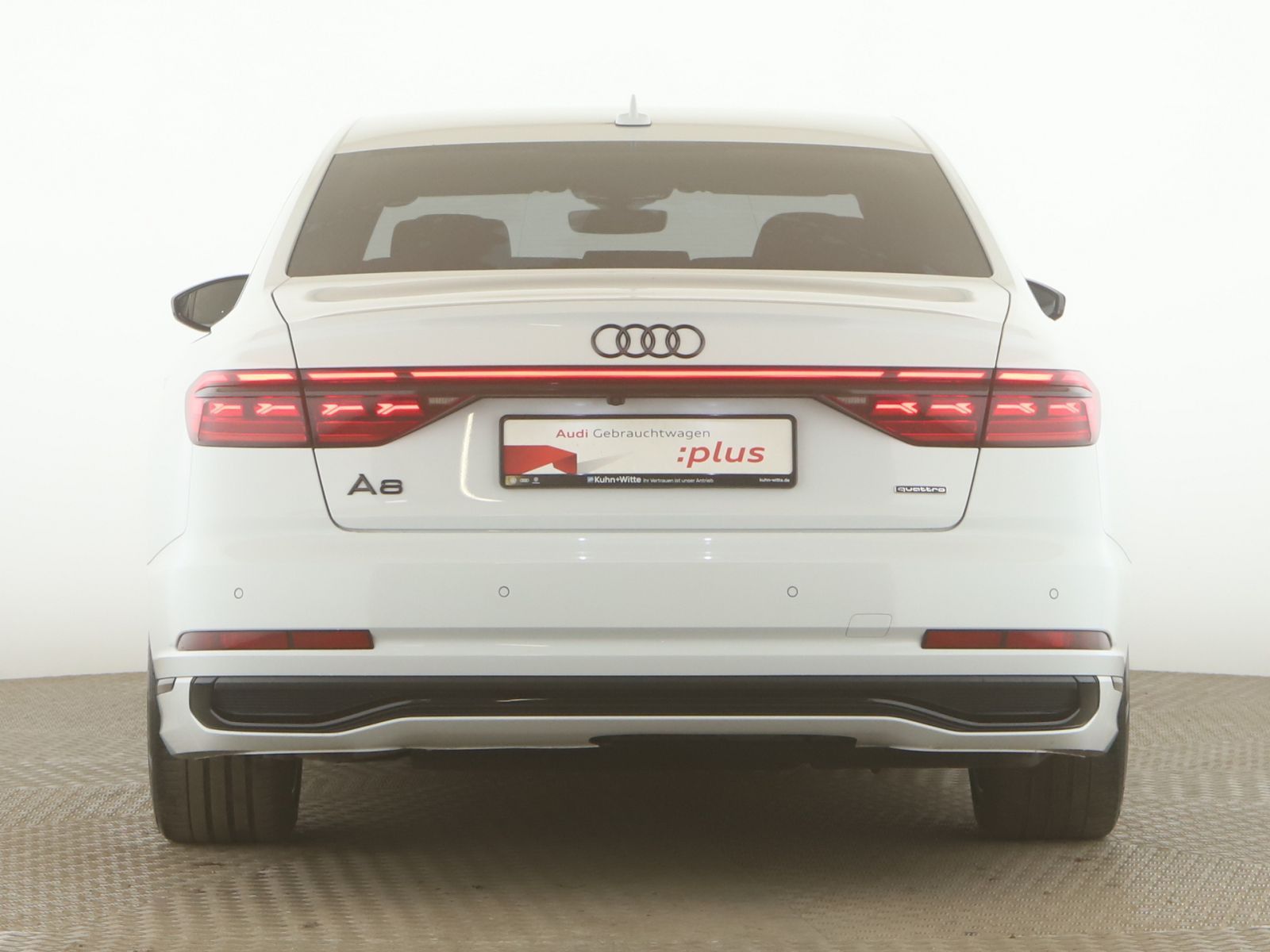 Audi A8 50 TDI quattro S line Pano+AHK+RFK+StandH+LUF