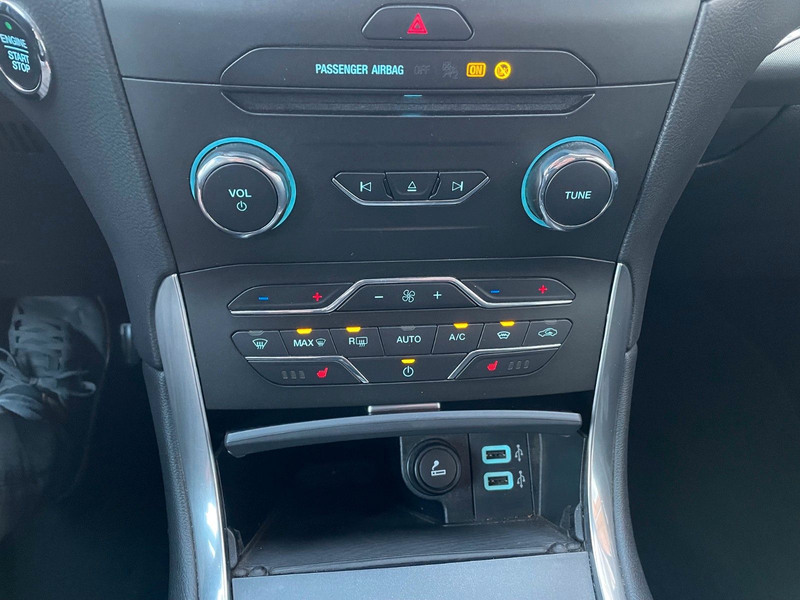Ford S-Max S-MAX Hybrid Titanium AHK Kamera ACC