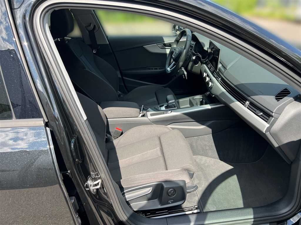 Audi A4 Avant 35 2.0 TFSI S-tronic - Samsaru's Car Outlet
