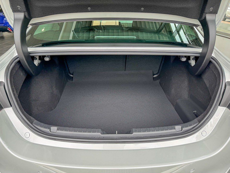Mazda 3 Fastback Exclusive-Line