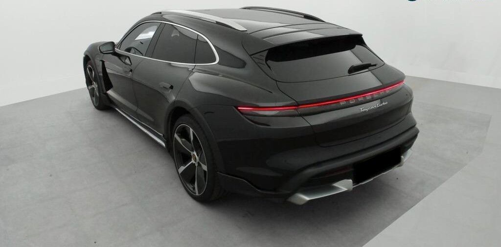 Porsche Taycan Cross Turismo Turbo PANO/BOSE/HUD/21"/ACC