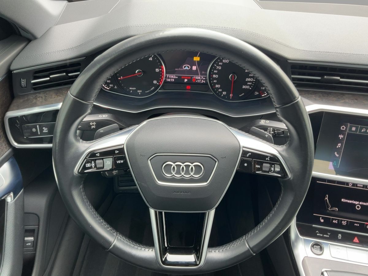 Audi A6 Avant 40 TDI QU S-TR DESIGN - Samsaru's Car Outlet
