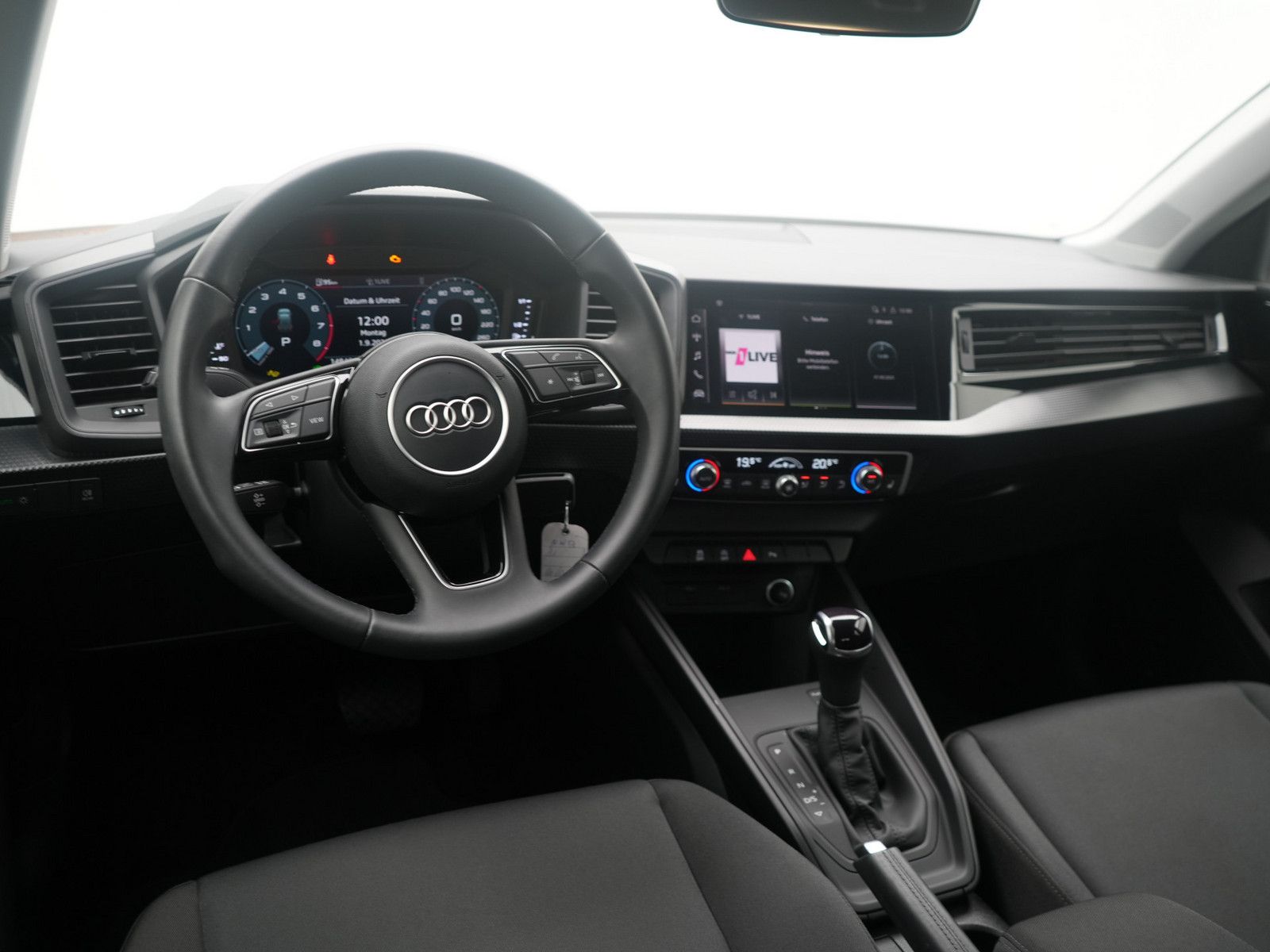 Audi A1 Sportback advanced KAM SHZ PDC PORT NAVI