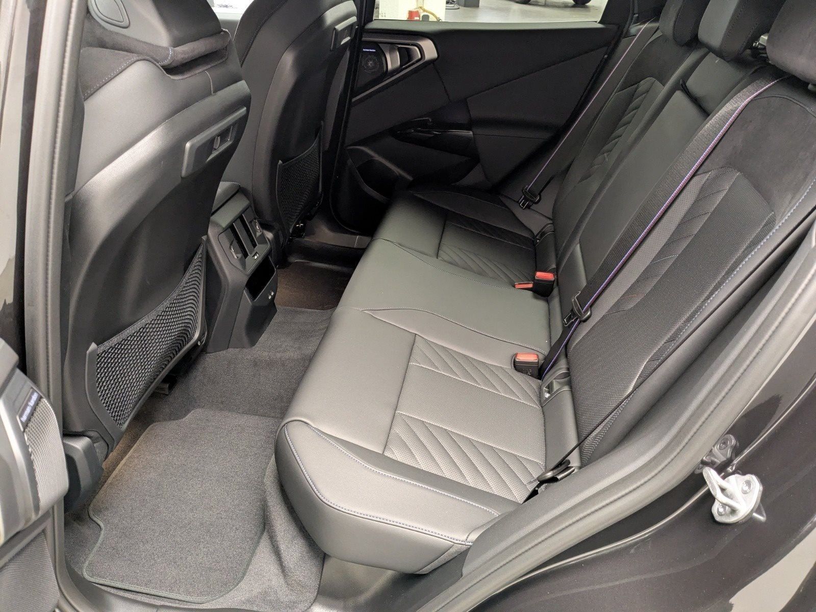 BMW X3 30e xDrive M Sport Pro / Pano / HUD / HK / DA