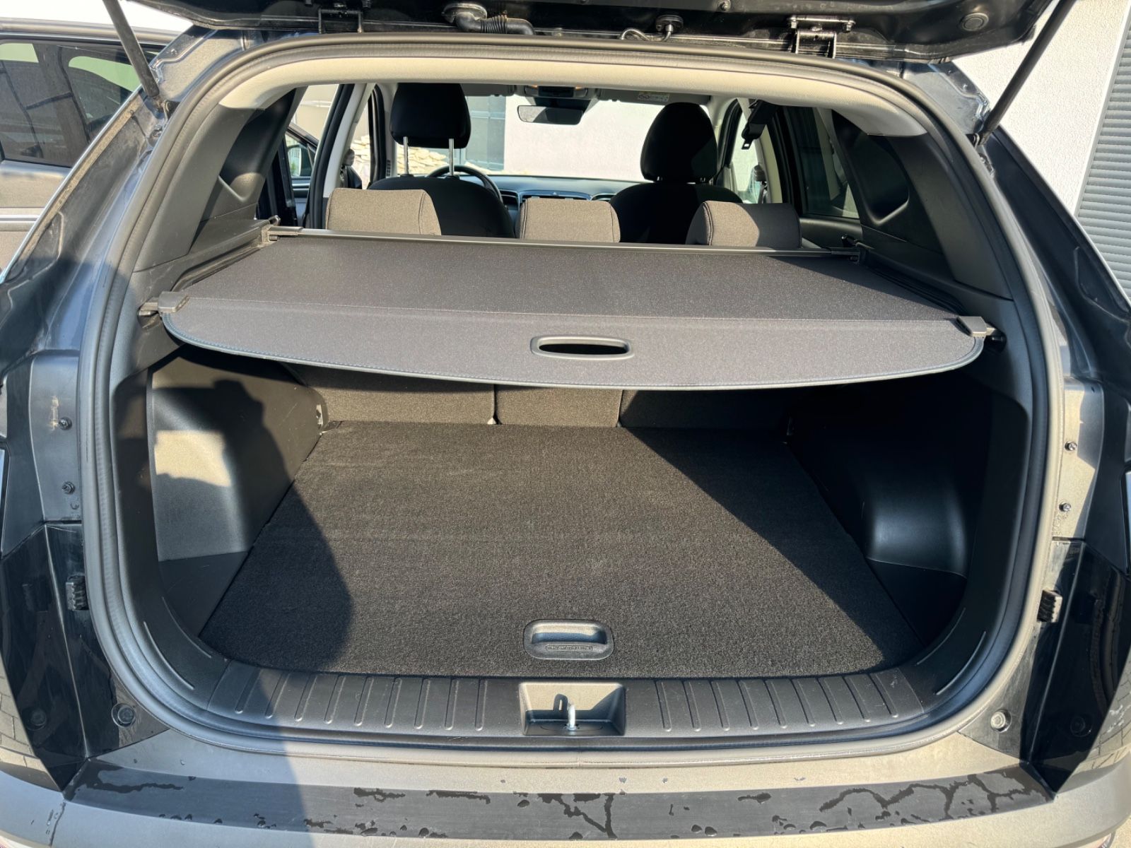 Hyundai Tucson Select Mild-Hybrid 2WD - Samsaru's Car Outlet