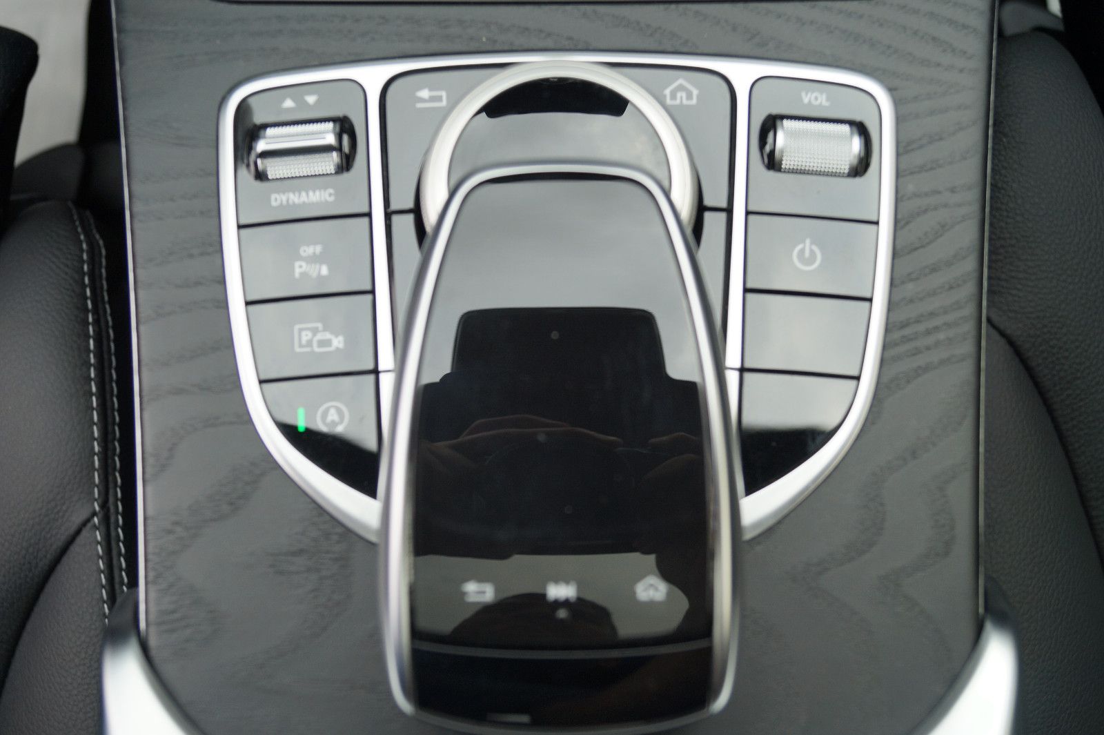 Mercedes-Benz C 220 d AMG - Samsaru's Car Outlet