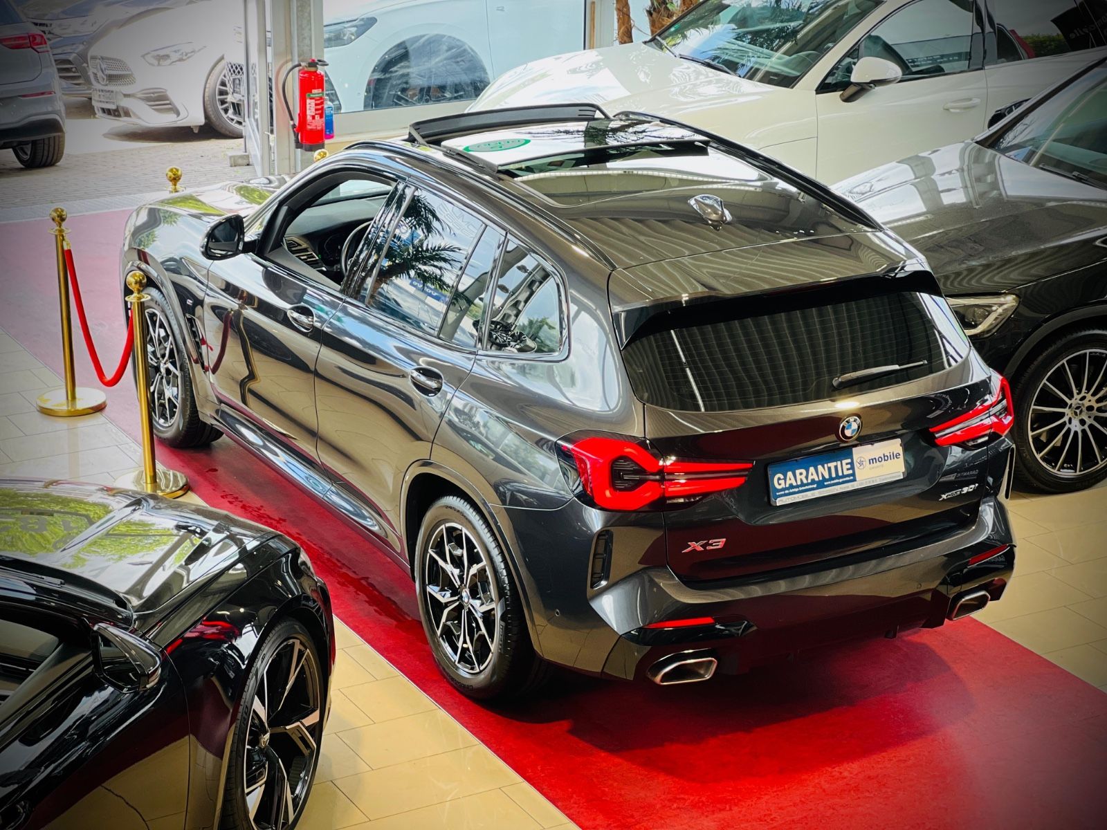 BMW X3 xDrive 30i M-Sportpaket - Samsaru's Car Outlet
