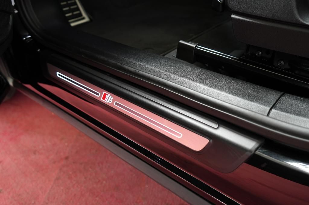 Audi Q5 40 TDI quattro S line - Samsaru's Car Outlet