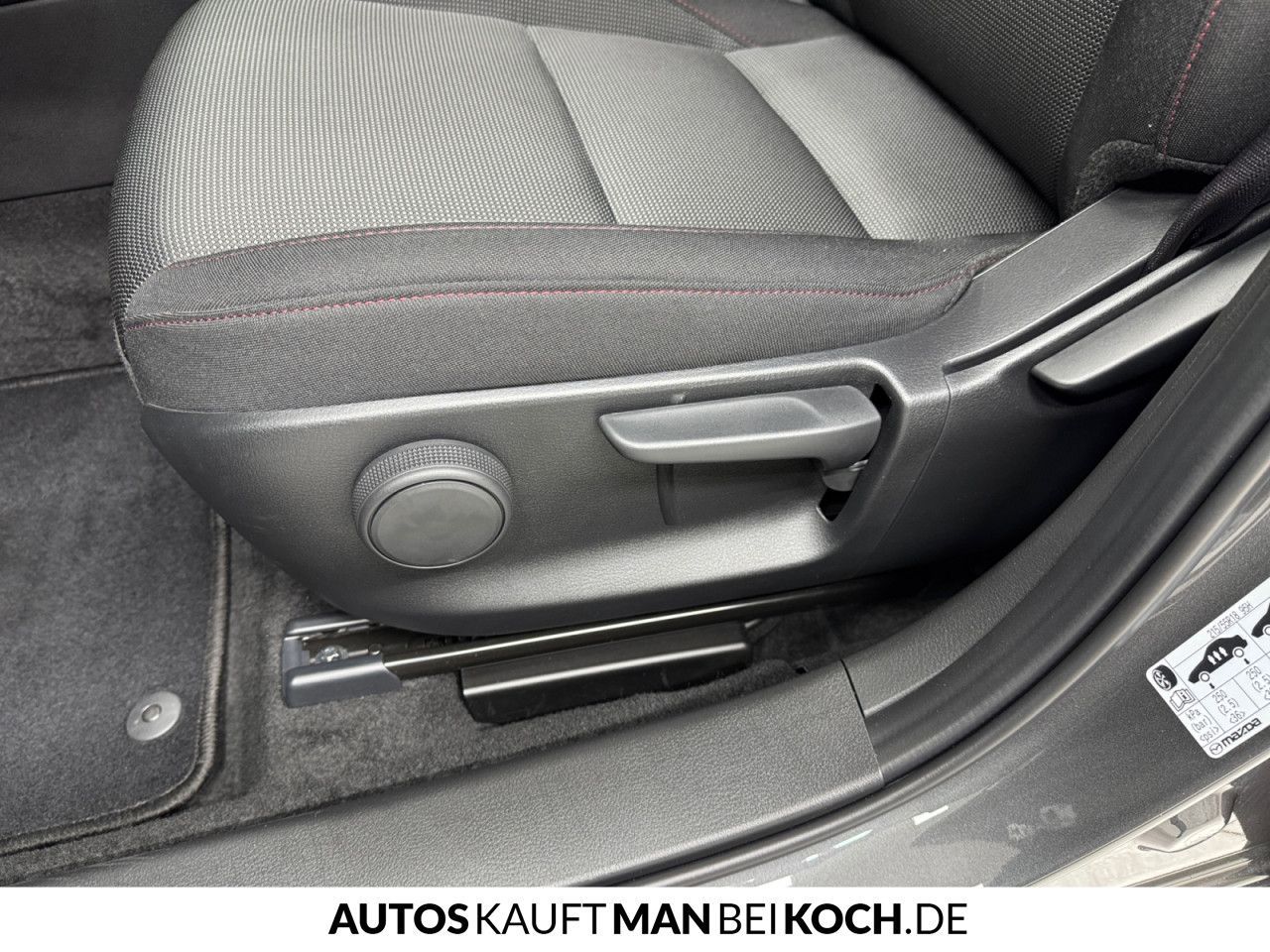 Mazda KEYLESS 18° LED KAM ACC DAB