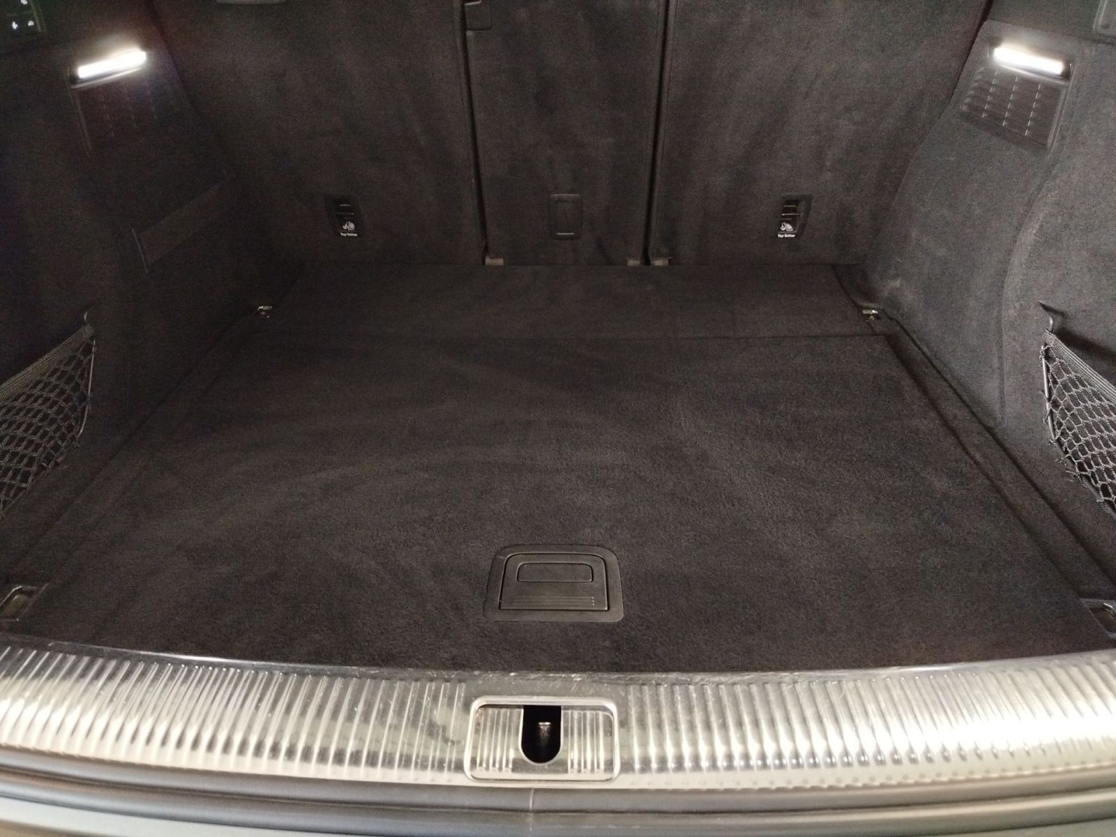 Audi Q5 Sportback 50 TDI quattro S line - Samsaru's Car Outlet