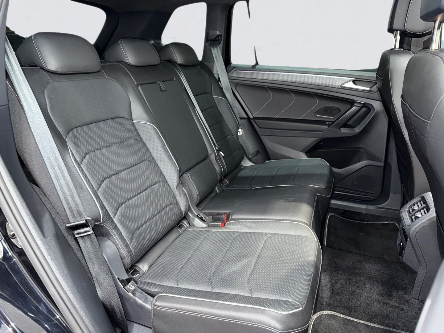 Volkswagen Tiguan Allspace 4M DSG 3x R LINE BLACK MATRIX PA