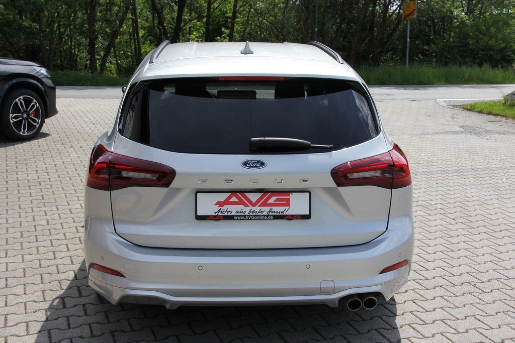 Ford Focus Turnier 155PS ST-LINE LED AdapTempomat CAM