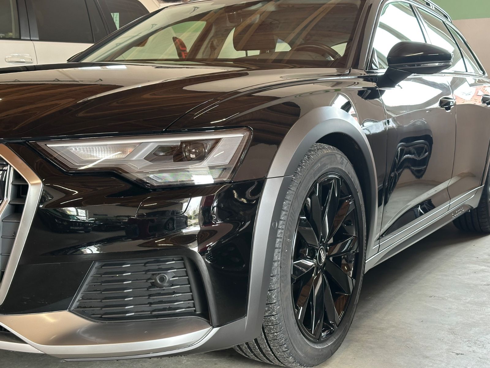 Audi A6 Allroad - Samsaru's Car Outlet