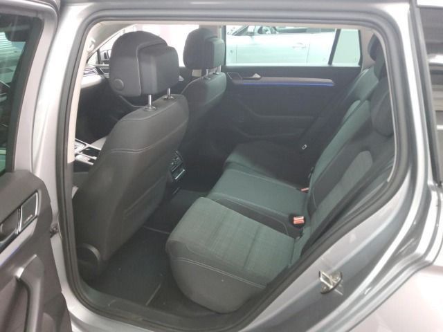 Volkswagen Passat Variant 2.0 TDI Business - Samsaru's Car Outlet