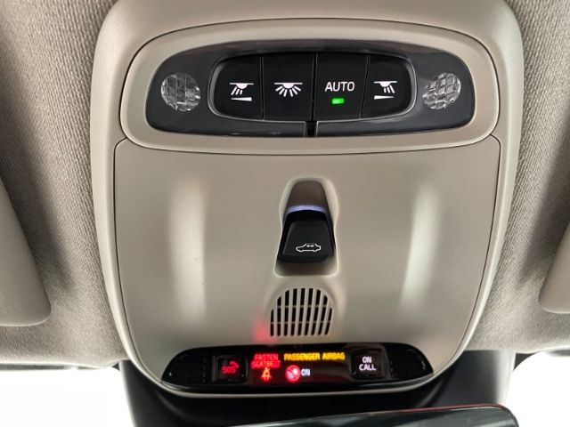 Volvo XC40 T3 Momentum Pro Automatik LED Navi Pano PDC