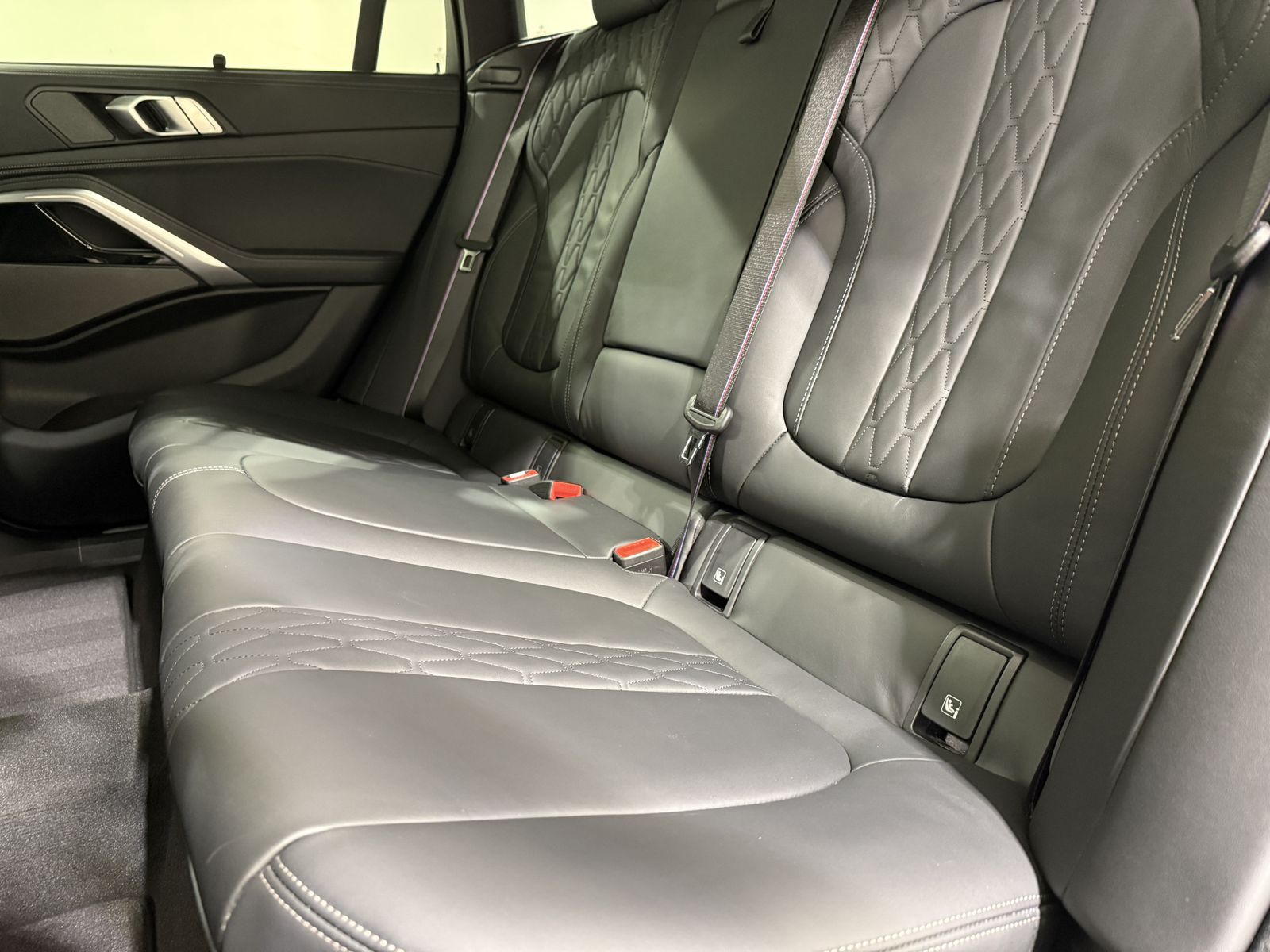 BMW X6 xDrive40d M Sportpaket Standhzg AHK Luft ACC