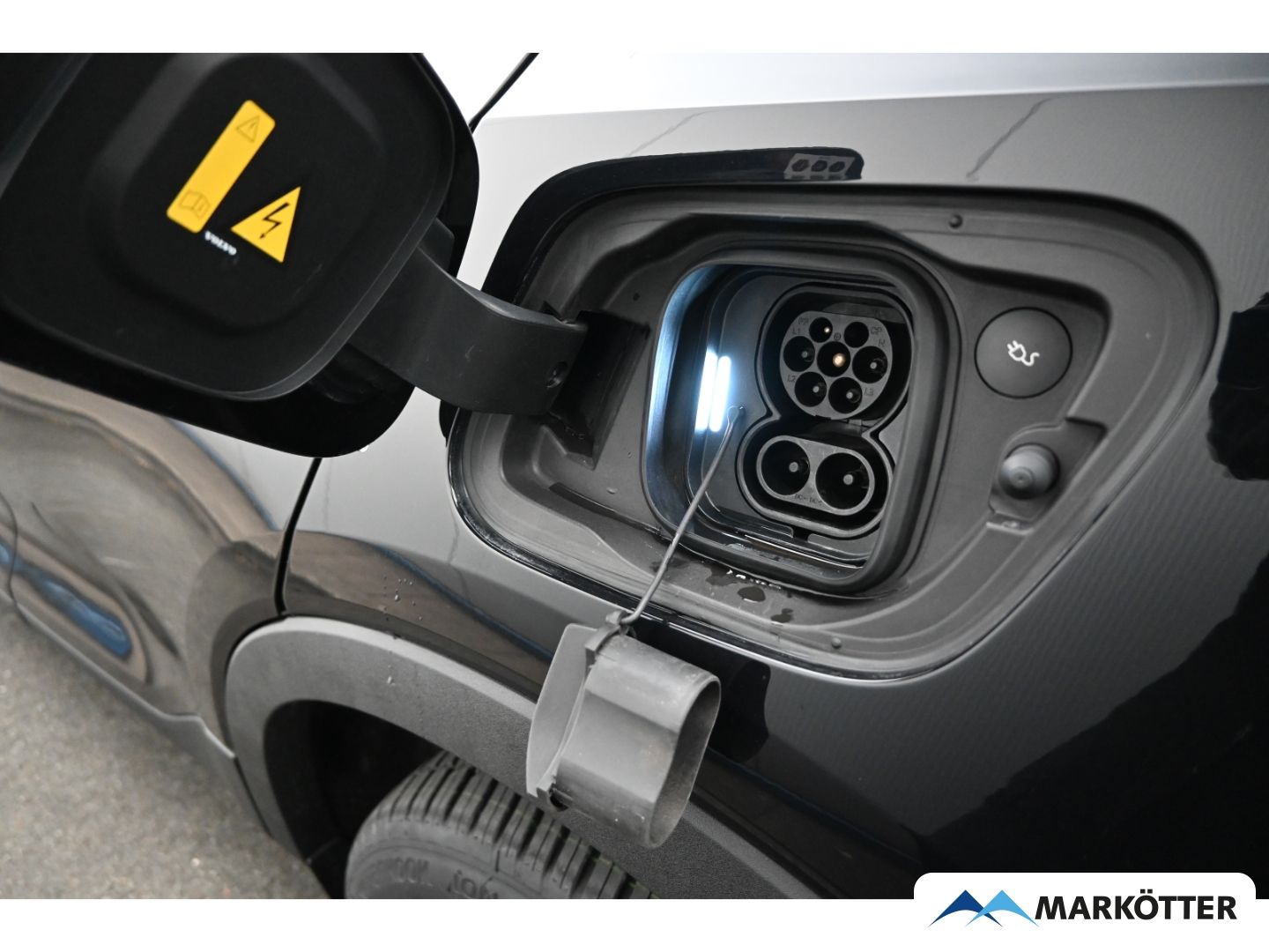 Volvo XC40 P8 Ultimate Recharge ACC/AHK/360°/S-Dach